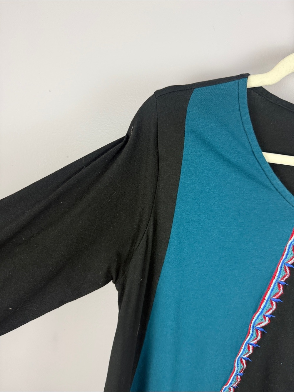 Leopards & Roses Cotton Embroidered Colorblock Asymmetric Long Sleeve Top L - Picture 4 of 15